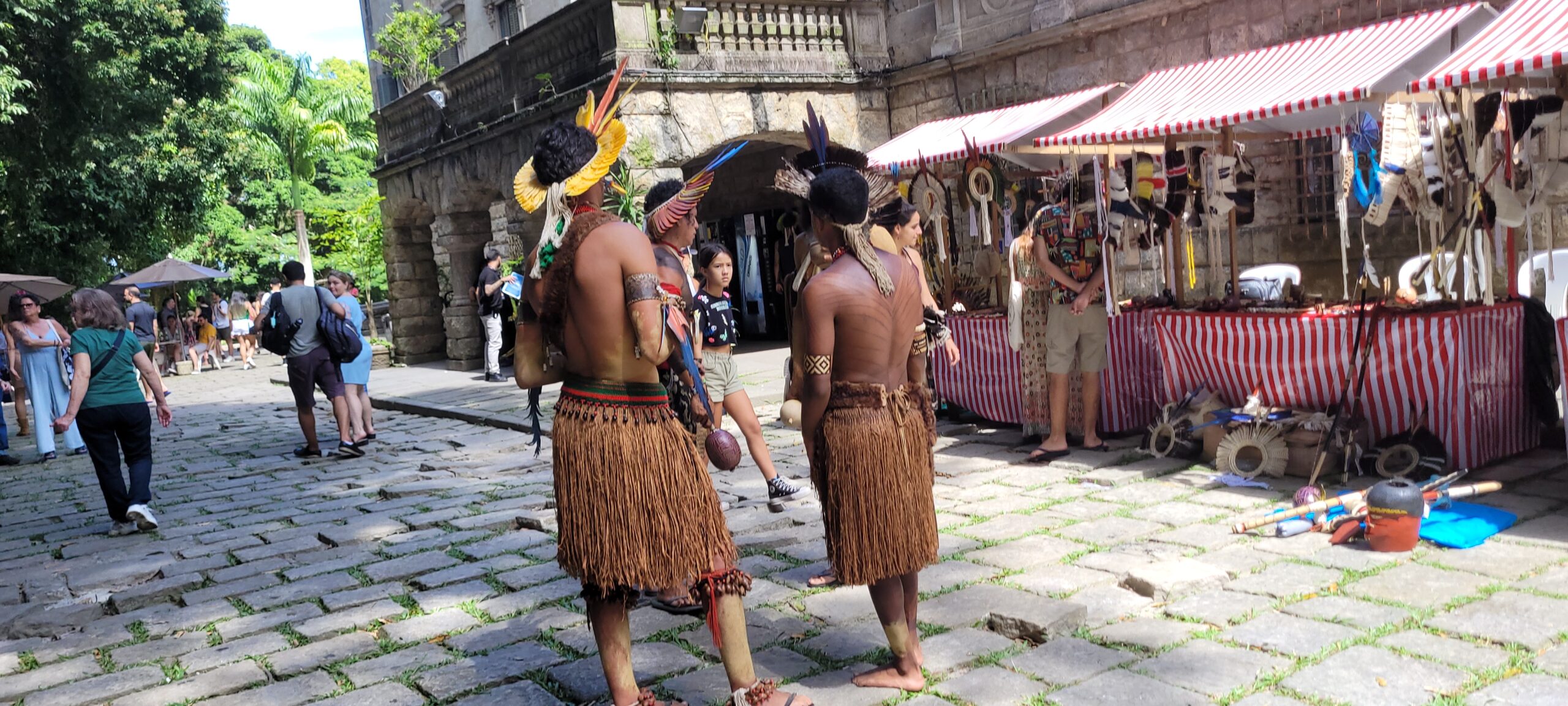 Tradição viva: Feira no Rio de Janeiro honra a cultura indígena